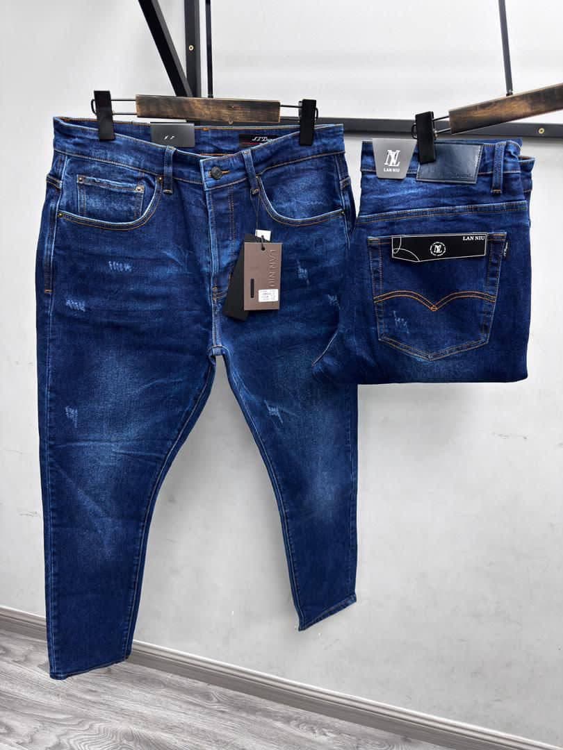 Men pencil jean